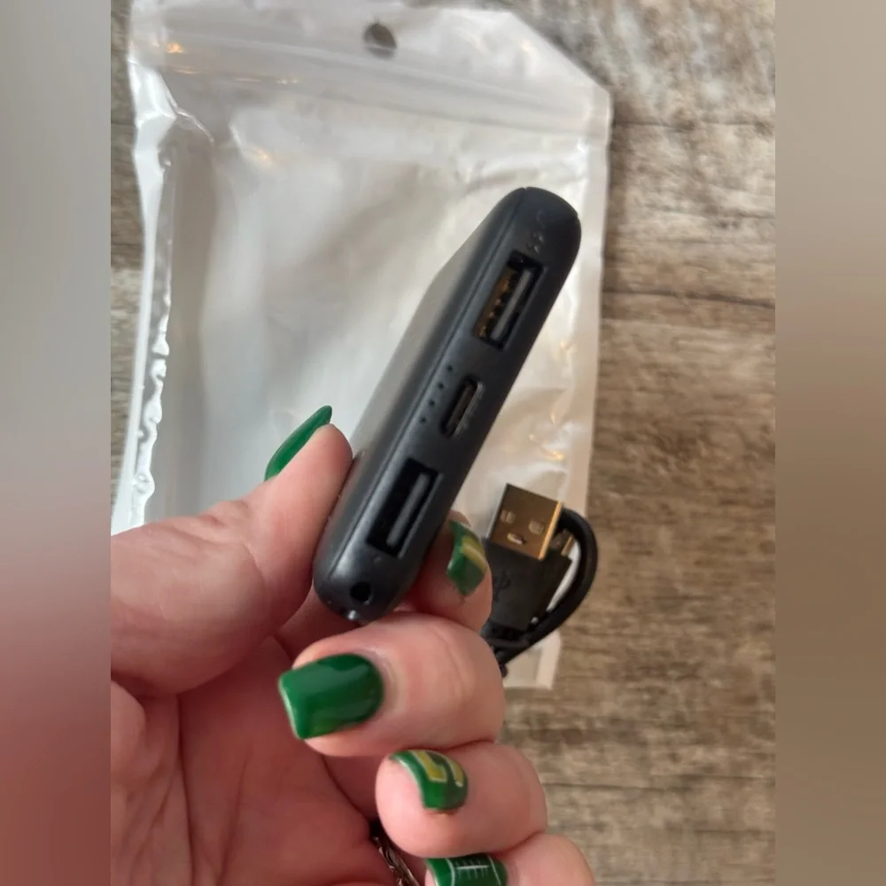 Phone portable charger NEW in bag